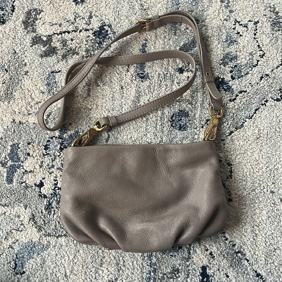 Marc Jacobs Gray Leather Crossbody Bag - Picture 2 of 4
